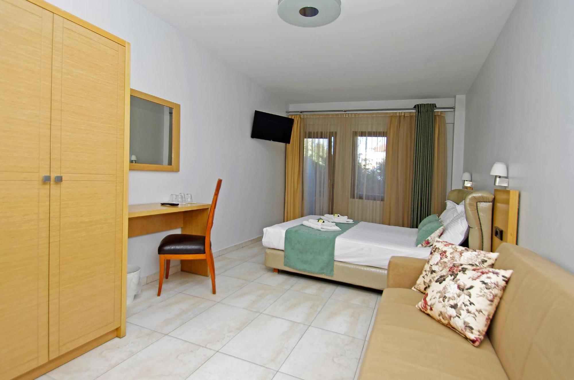 Principal New Leisure Hotel Paralía Exteriör bild